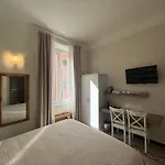 Πανσιόν Perla Del Prione 3*
