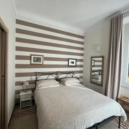 Πανσιόν Perla Del Prione 3*